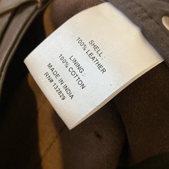 Savon Leather Shorts in Brown
L'ACADEMIE - Picture 8 of 8